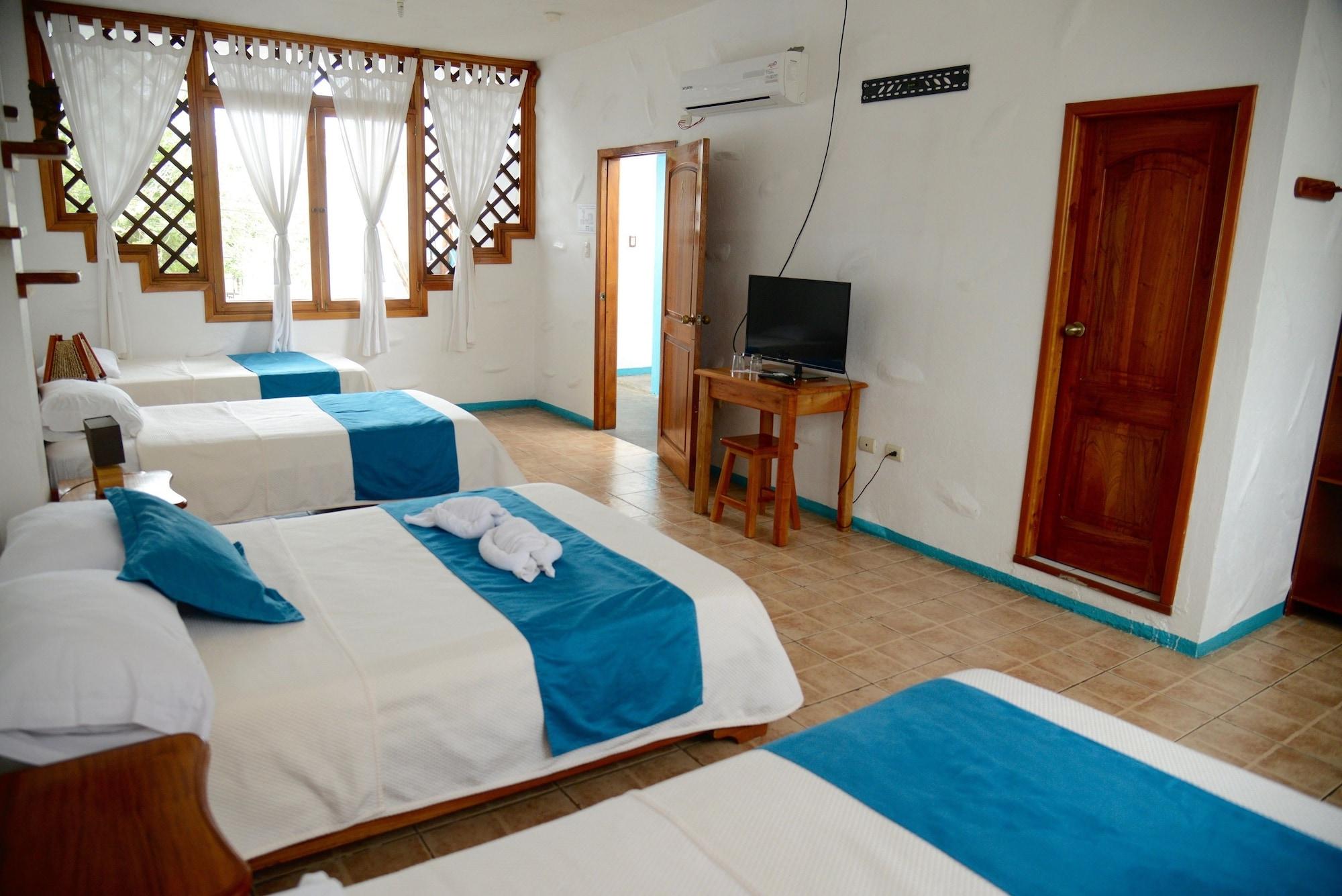 Galapagos Native Hostel Puerto Ayora  Εξωτερικό φωτογραφία