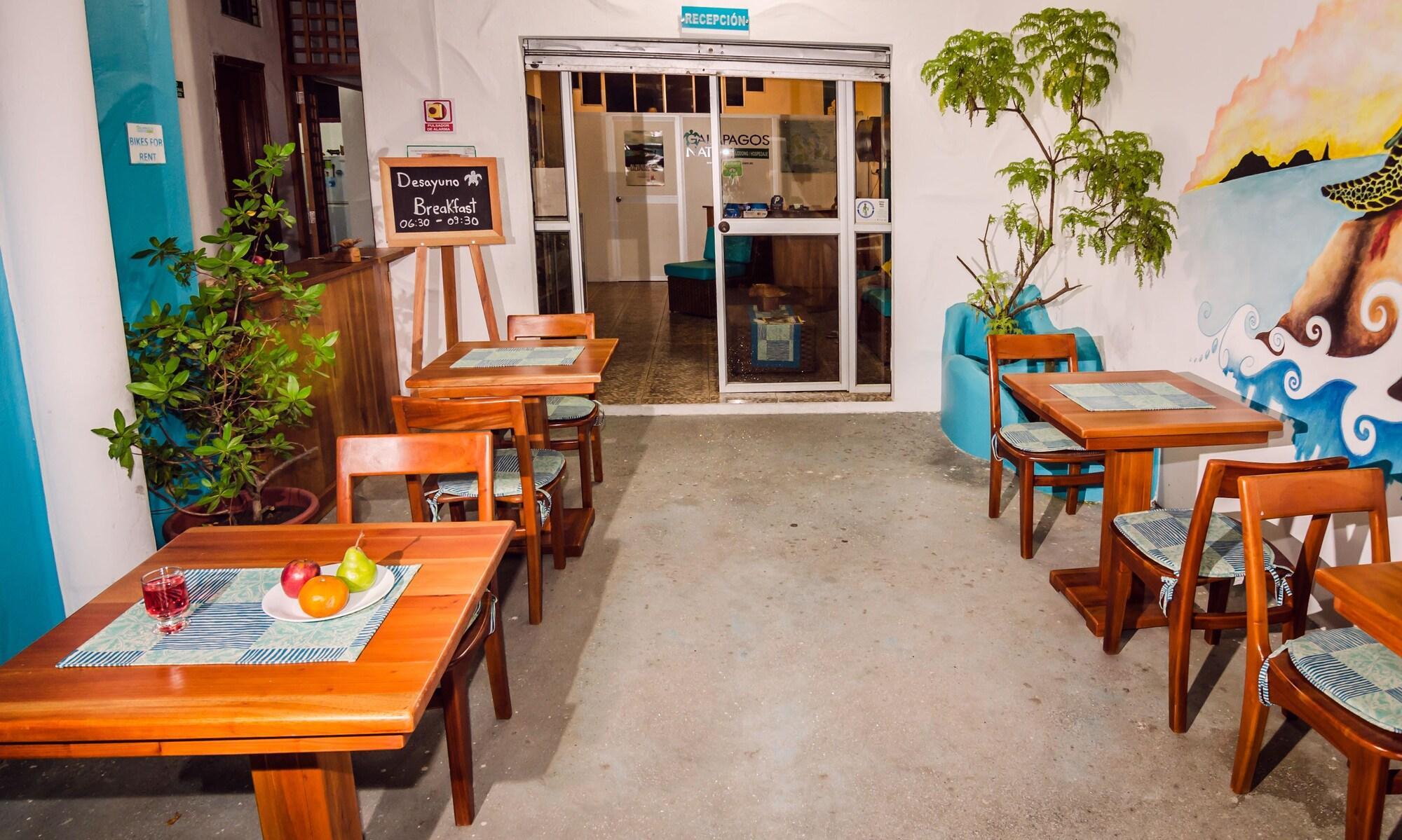 Galapagos Native Hostel Puerto Ayora  Εξωτερικό φωτογραφία