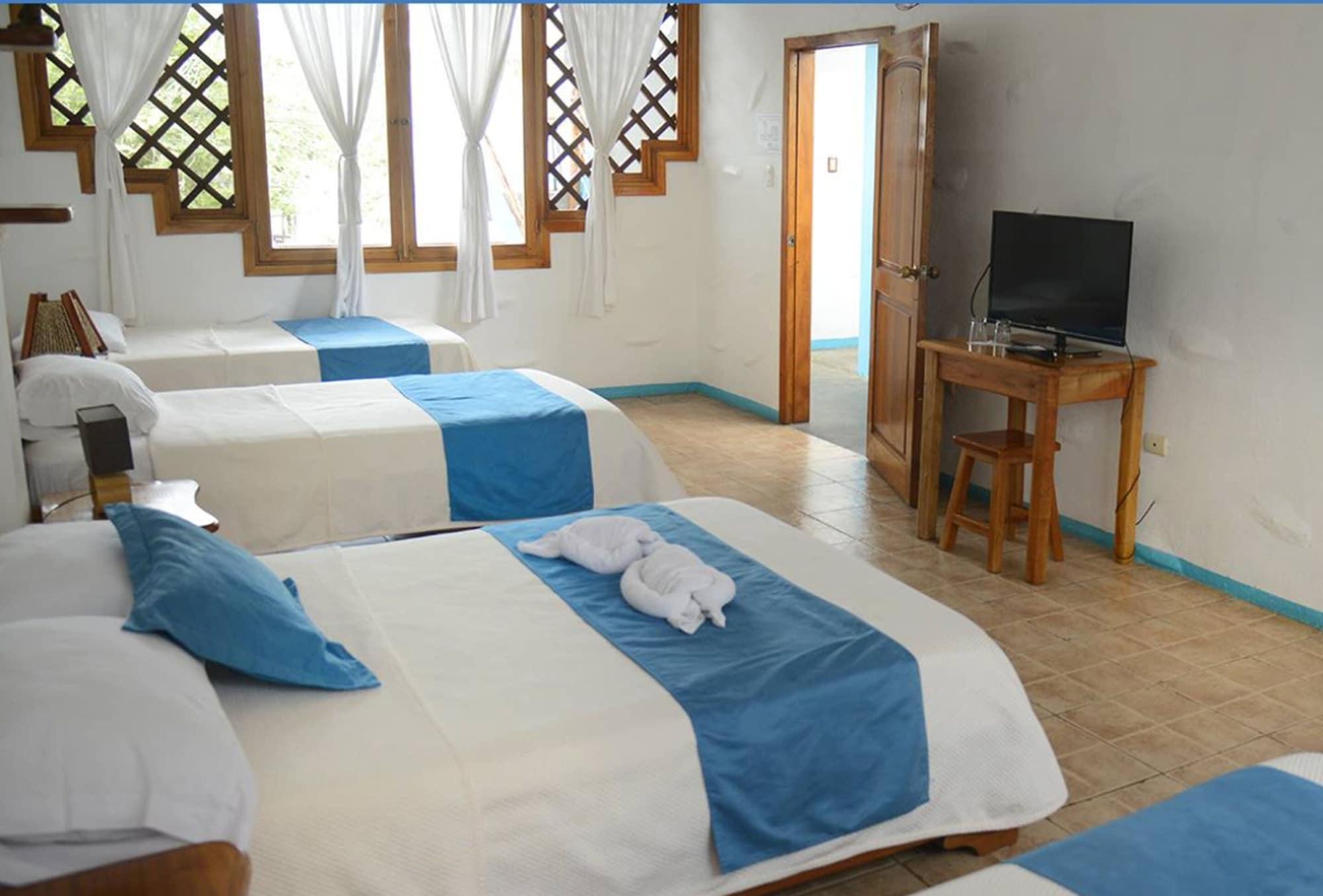 Galapagos Native Hostel Puerto Ayora  Εξωτερικό φωτογραφία