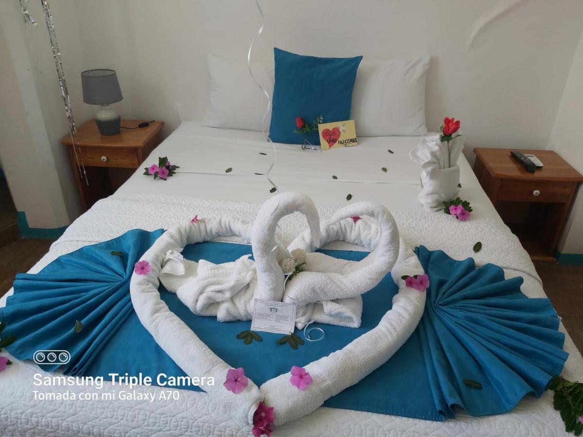 Galapagos Native Hostel Puerto Ayora  Εξωτερικό φωτογραφία