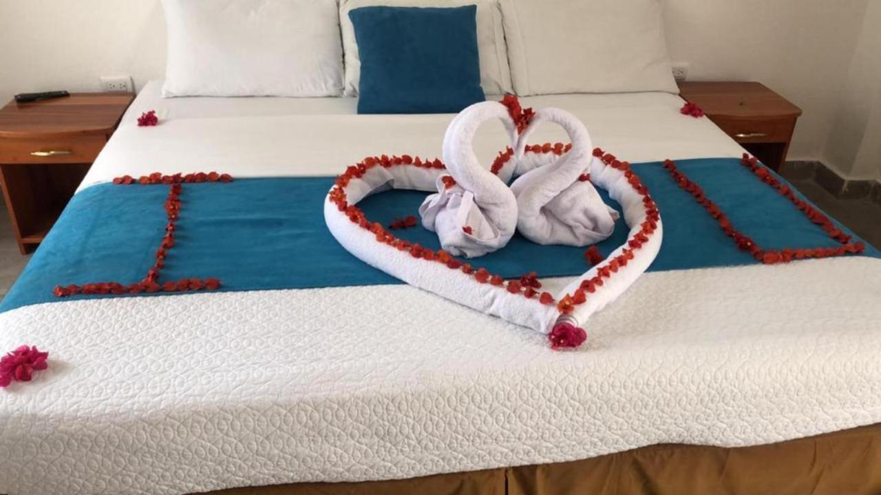 Galapagos Native Hostel Puerto Ayora  Εξωτερικό φωτογραφία